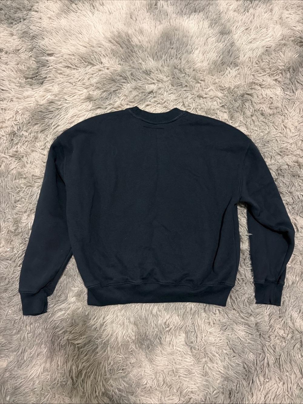 Hollister Mickey Mouse Alpine Club Disney Men's  Sweatshirt Size XS - Picture 3 of 3